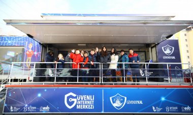Güvenli İnternet Tırı Öğrencilerle Buluşmaya Devam Ediyor
