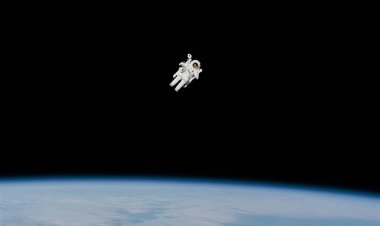 ¿Qué es una caminata espacial? (Grados 5.o a 8.o)